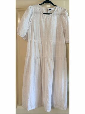 old navy white maxi dress Old Navy White Maxi Dress